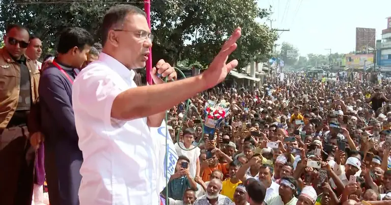 রংপুরের পাগলাপীরে পথসভায় প্রধানমন্ত্রী তারেক রহমান